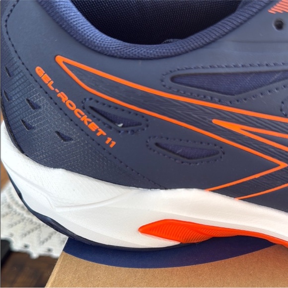 Asics men’s gel rocket 11 sneakers Sz 12 NWT‎